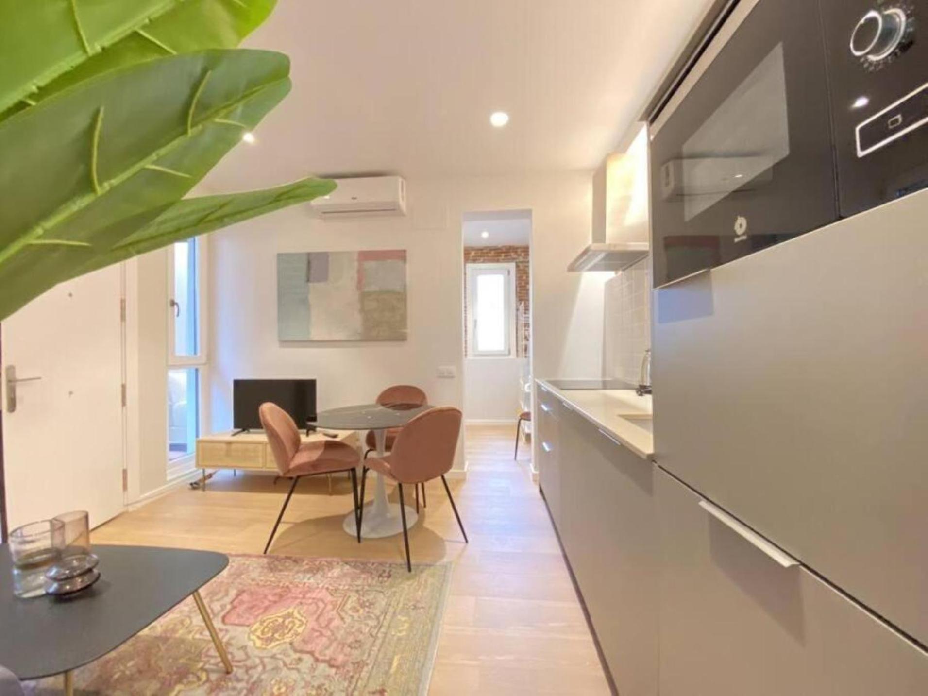 Apartamentos En La Latiina Madrid Kültér fotó